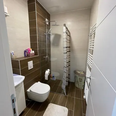 Apartman Honey&free Parking Apartmán