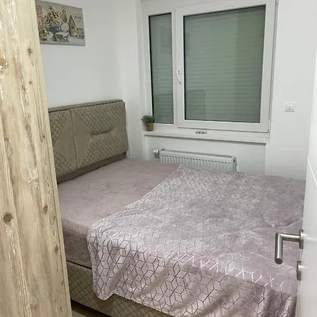 Apartman Honey&free Parking *